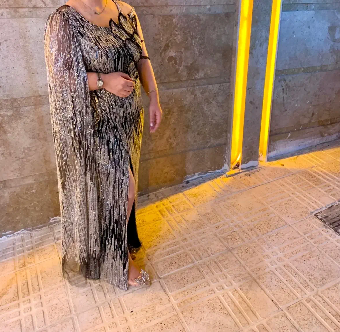 لباس مجلسی فول سنگ فقط یک بار پوشیده شده|لباس|رشت, کوی مهر|دیوار