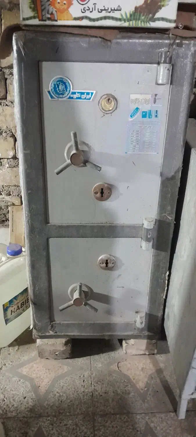 گاوصندوق|فروشگاه و مغازه|آران و بیدگل, |دیوار