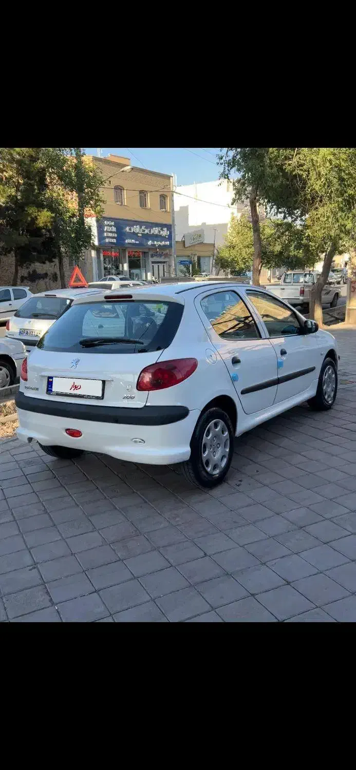 206تیپ 2 مدل 1400 بدون رنگ|خودرو سواری و وانت|کاشان, سه راه پرورشگاه|دیوار
