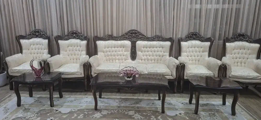 یک دست مبل استیل سلطنتی چوب گردوقیمت۸۰۰۰۰۰۰۰تومن|مبلمان خانگی و میز عسلی|مشهد, هفت تیر (حافظ)|دیوار