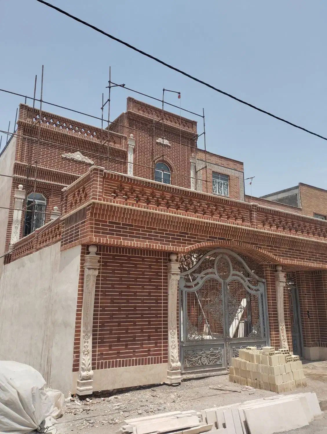 اجرای نمای سنگ و آجر با طرح های مختلف|خدمات پیشه و مهارت|قم, دروازه ری|دیوار