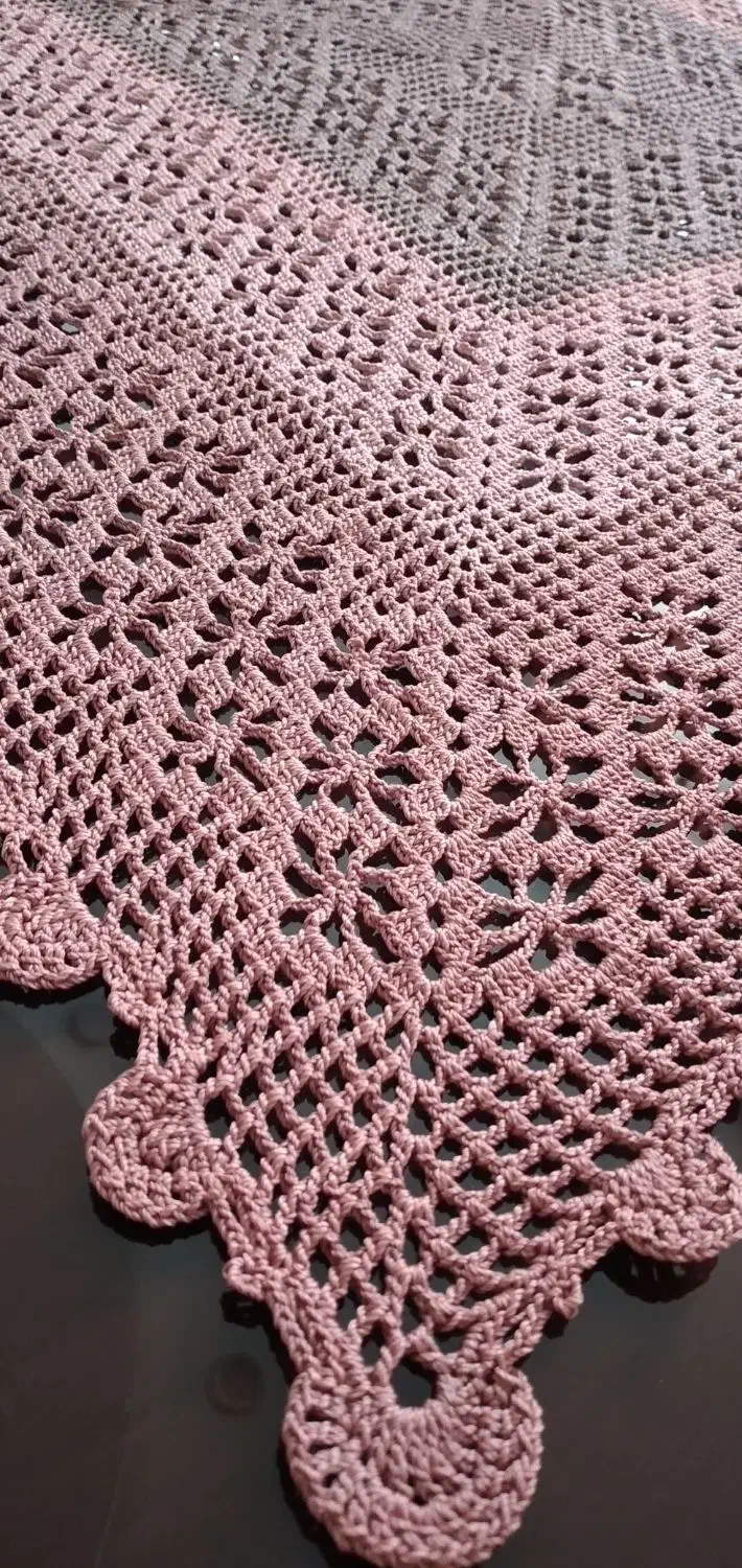 رومیزی قلاب بافی با نخ مرسریزه|پرده، رانر، رومیزی|رشت, جانبازان|دیوار