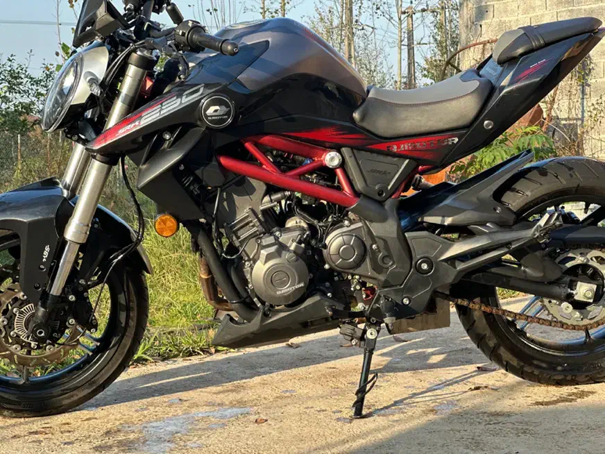 کیوجی skr|موتورسیکلت|لاهیجان, آهندان|دیوار