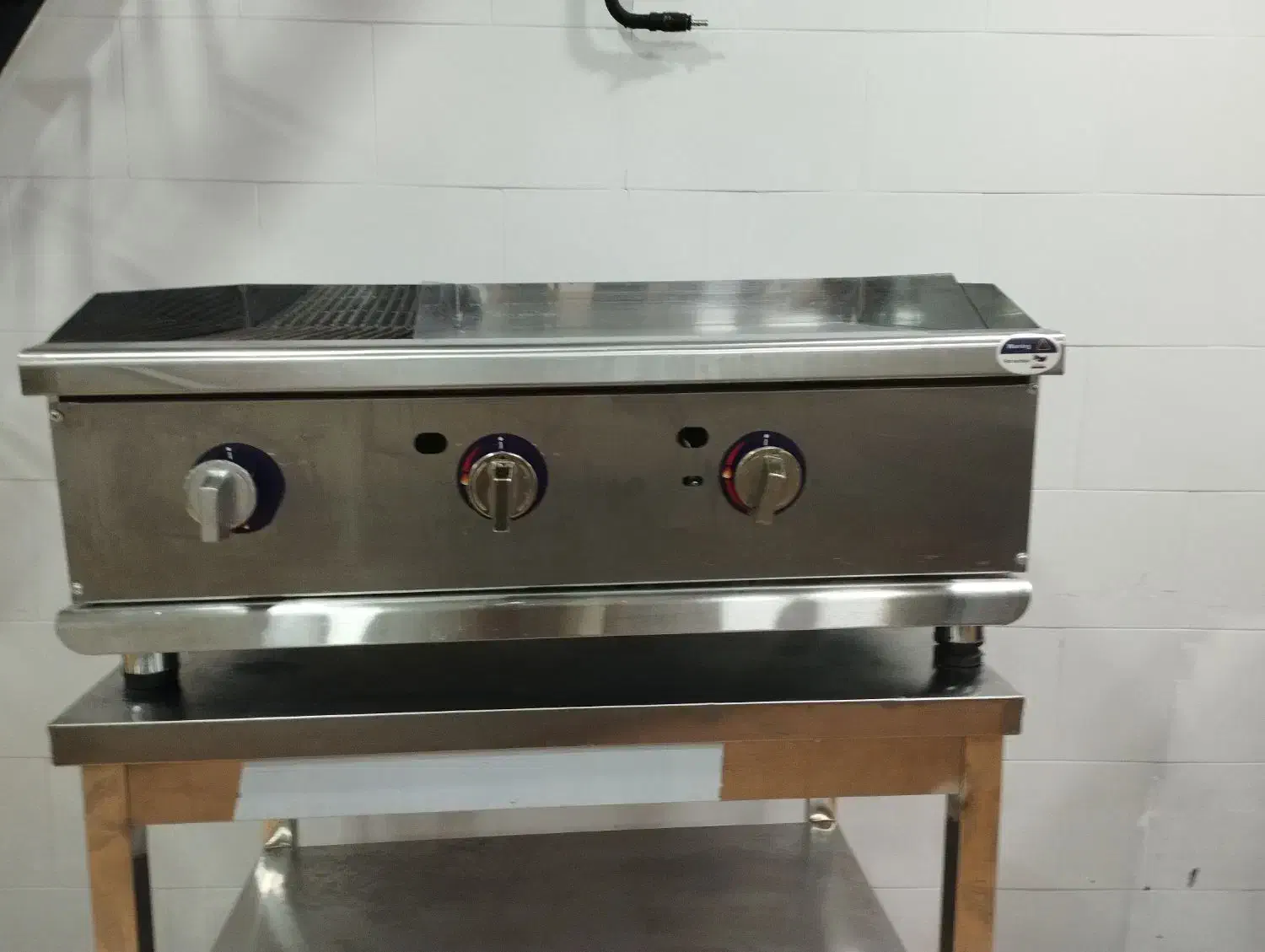 گریل مرکب نود سانت سی ذغالی شصت روغنی|اجاق گاز و لوازم برقی پخت‌وپز|مهاباد (آذربایجان غربی), |دیوار