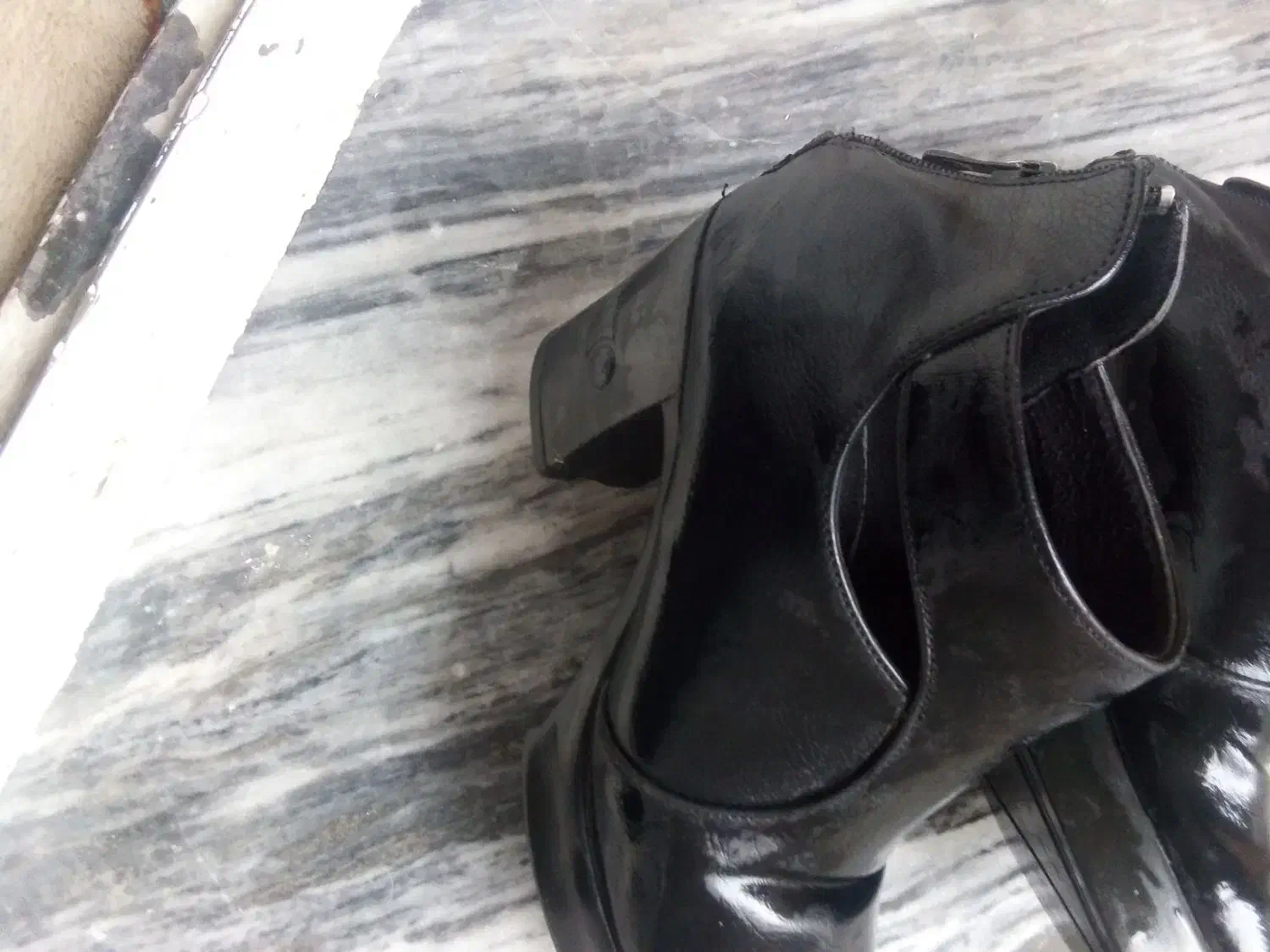 یک جفت کفش کاملا سالم سایز ۳۹|کیف، کفش، کمربند|بروجرد, |دیوار