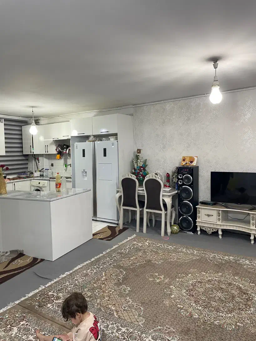 ۶۵۰میلیون نقدینگی/ ۷۸متر غرق نور / سپاه|فروش آپارتمان|ساوه, |دیوار