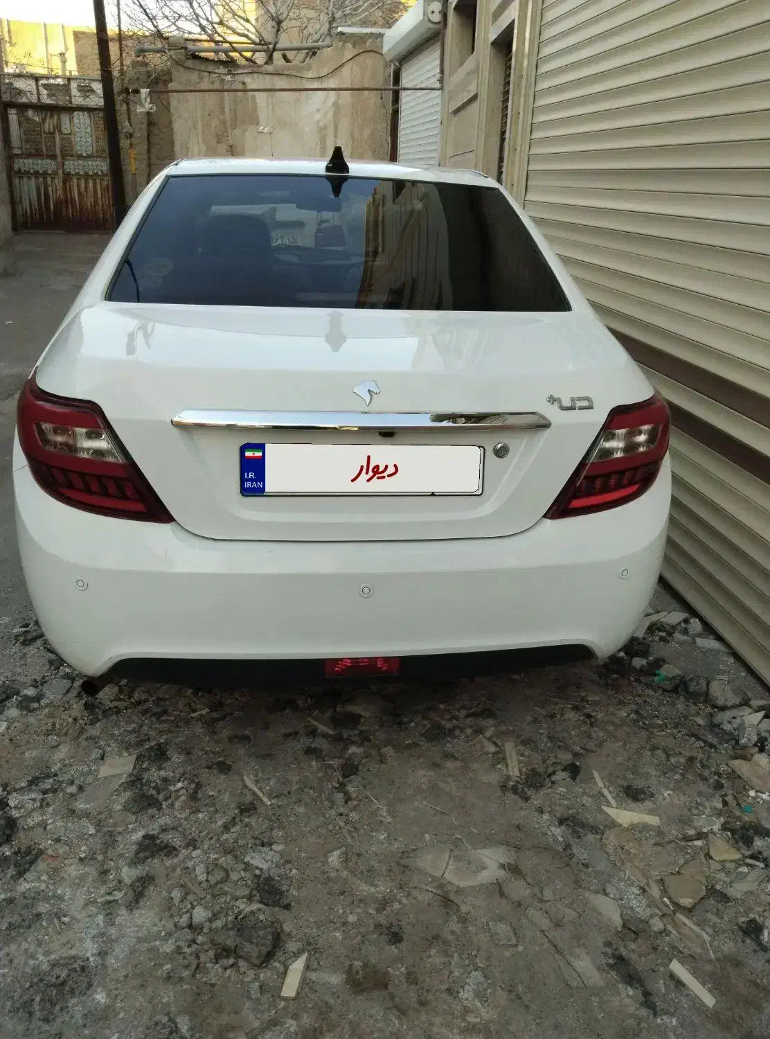 دنا پلاس1402|خودرو سواری و وانت|رشت, منظریه|دیوار