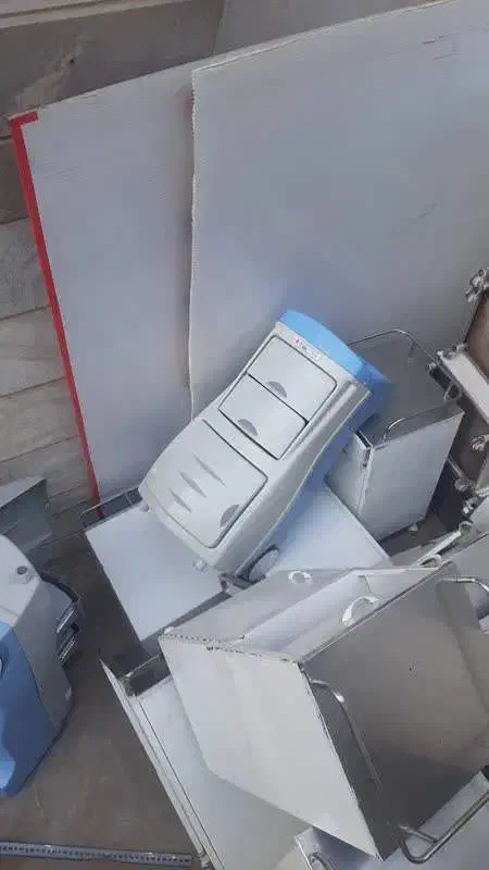 فروش تخت بیمار ترالی اورژانس وصندلی همراه|پزشکی|قم, حاج زینل|دیوار