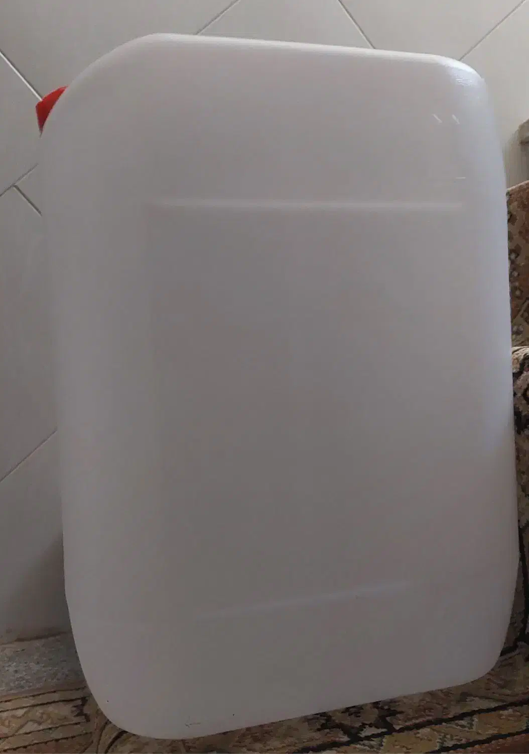 دبه اب|ظروف نگهدارنده، پلاستیکی، یکبارمصرف|یزد, |دیوار