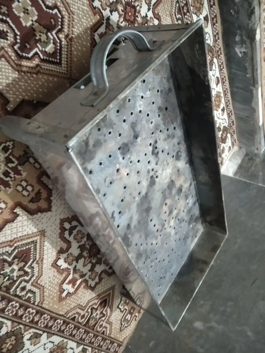 منقل زغالی|ظروف پختوپز|اراک, |دیوار