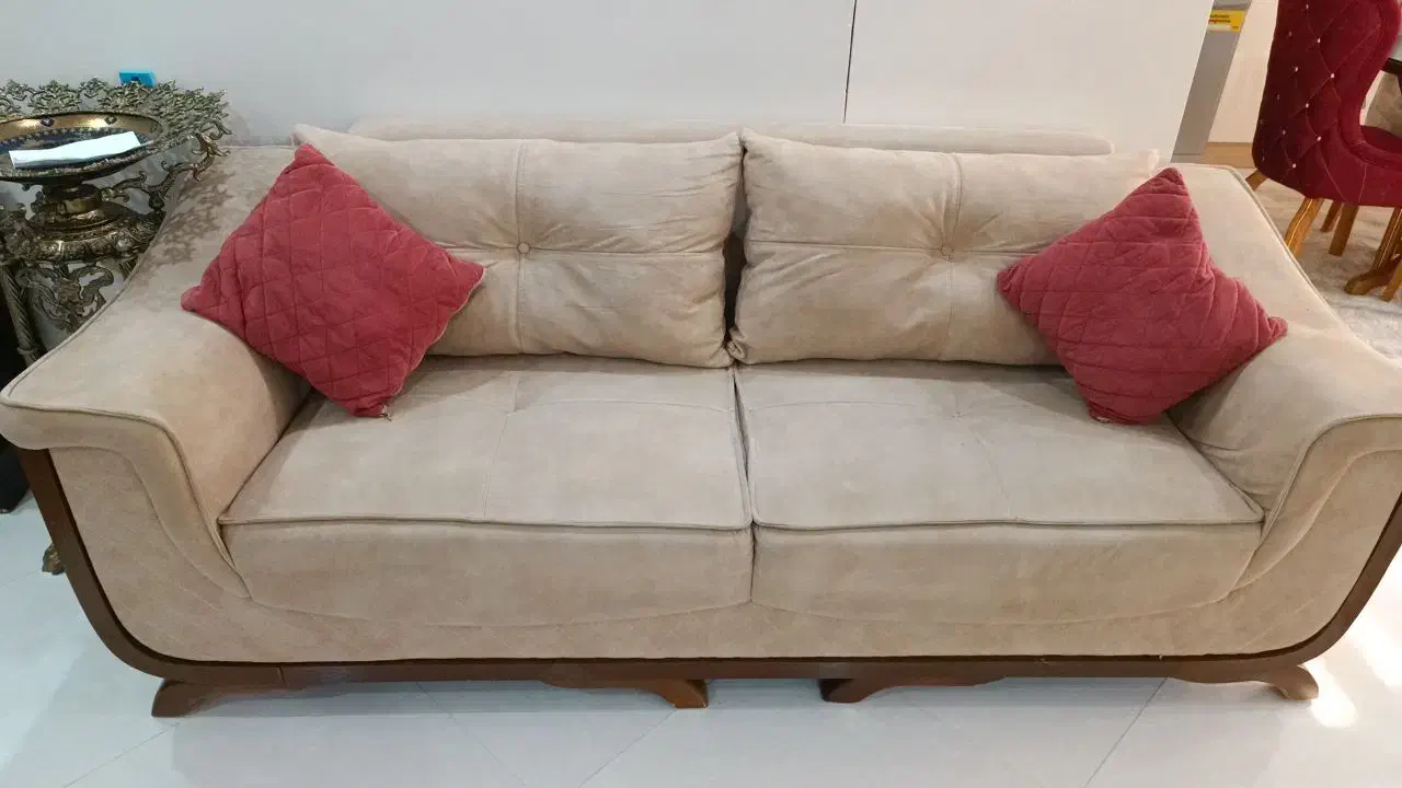 مبل ۵نفر|مبلمان خانگی و میز عسلی|ورامین, ورامین|دیوار