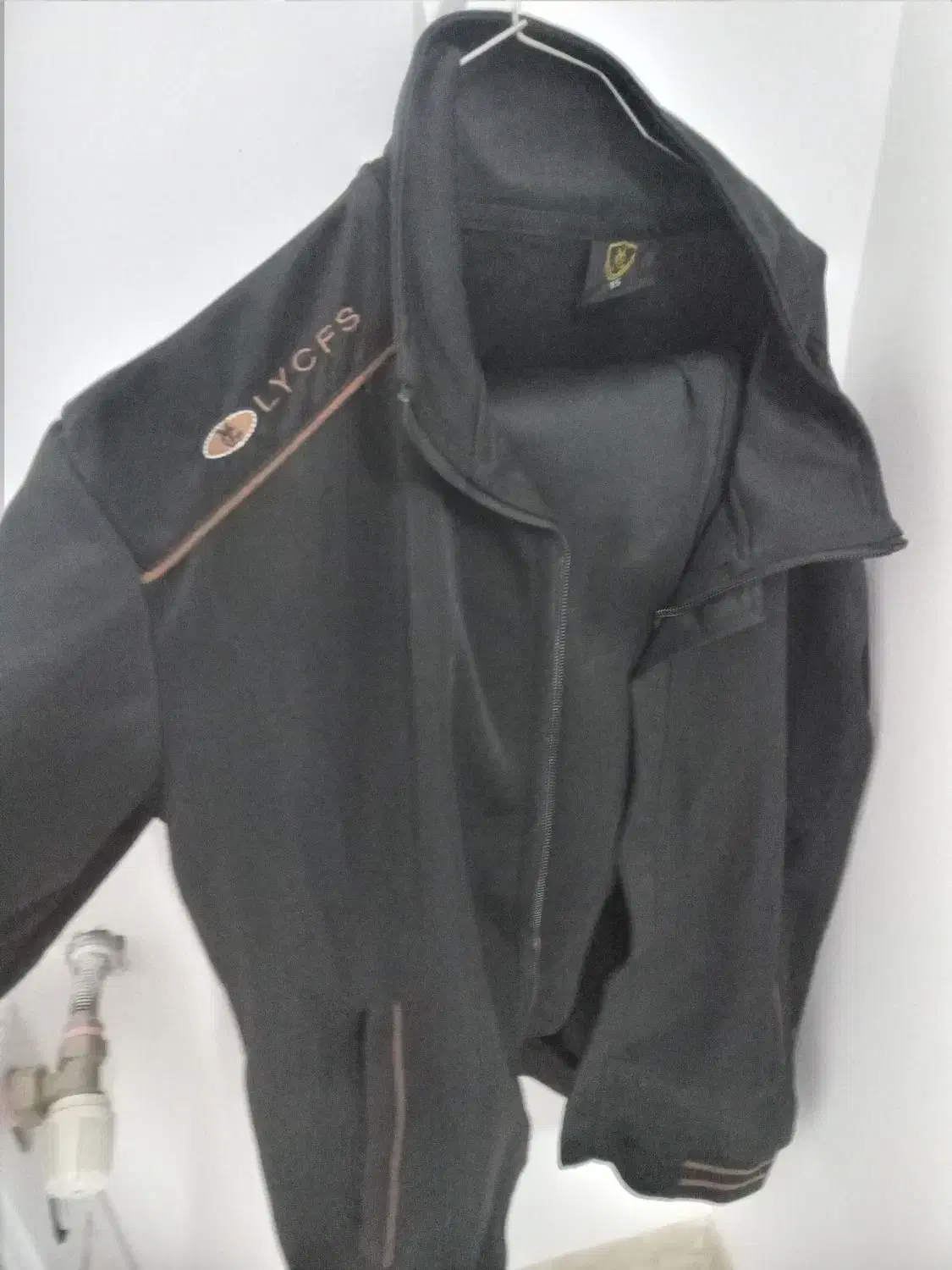 لباس|لباس|بجنورد, |دیوار