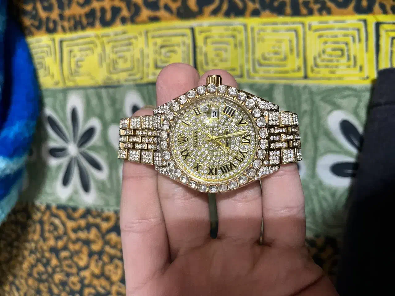 ساعت نگین دار شیک|ساعت|قم, یزدانشهر|دیوار