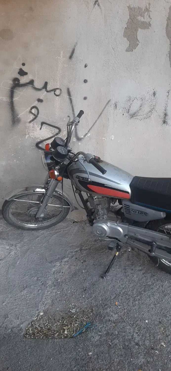 موتورسیکلت|موتورسیکلت|مراغه, |دیوار