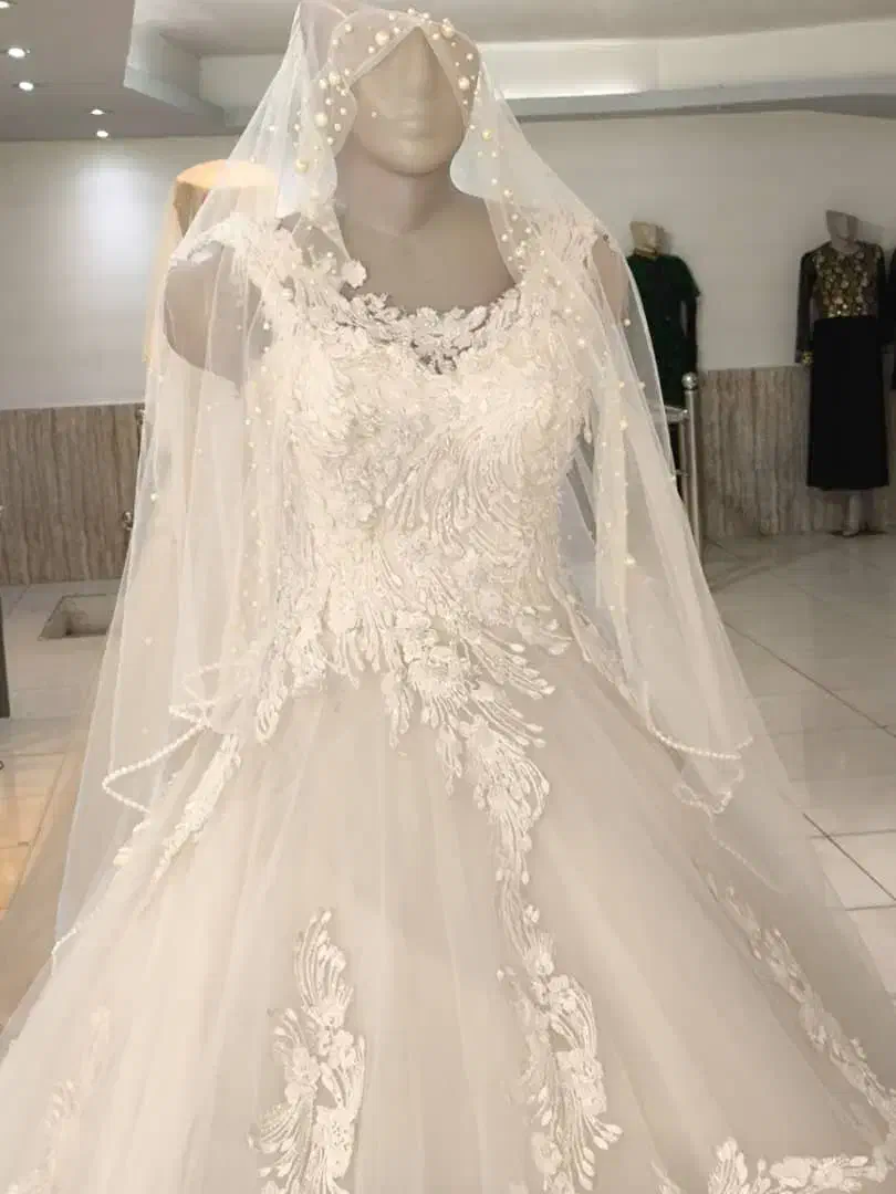 لباس عروس|لباس|ارومیه, |دیوار