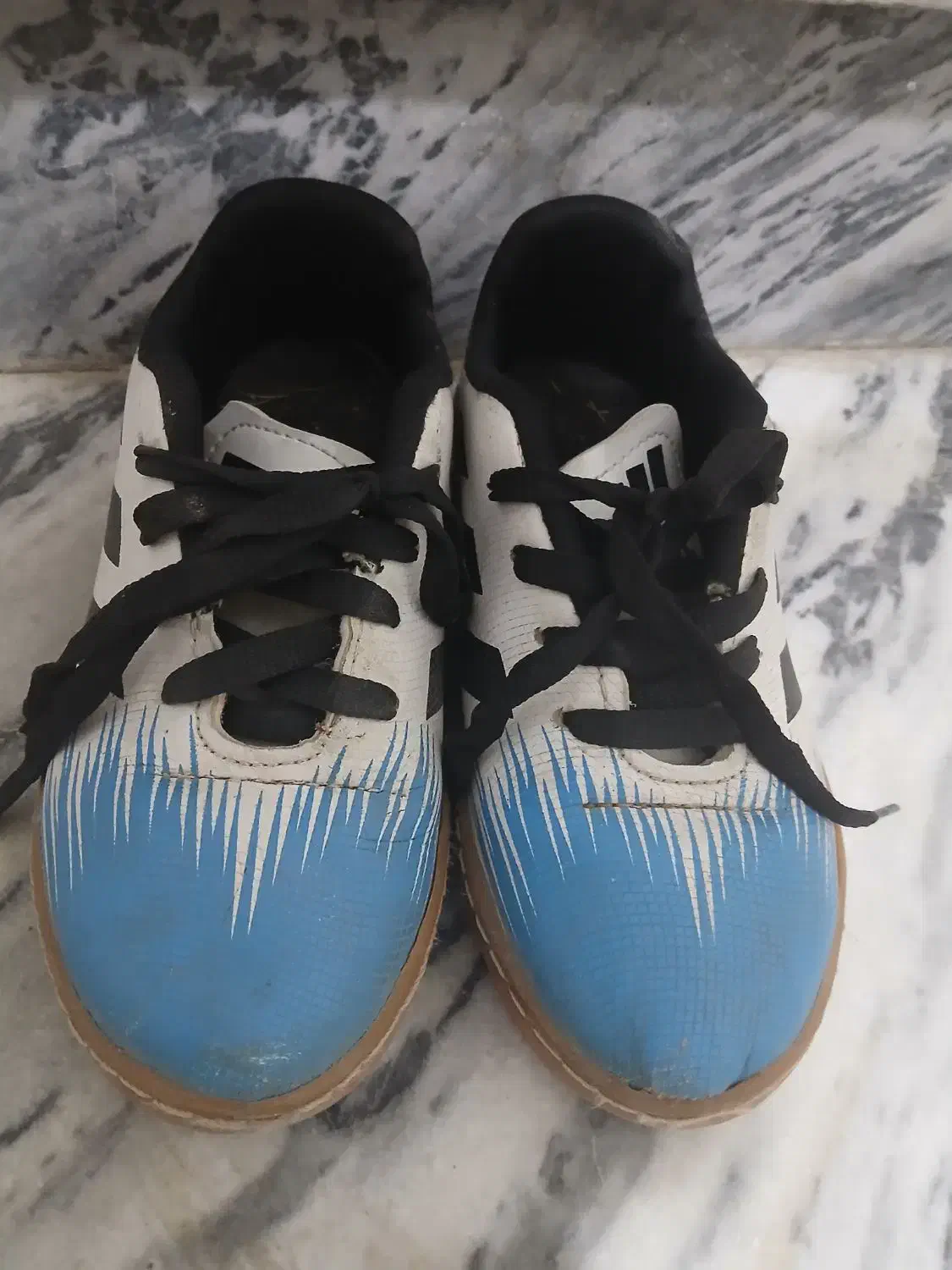 کفش فوتبالی|کیف، کفش، کمربند|خرمآباد, |دیوار