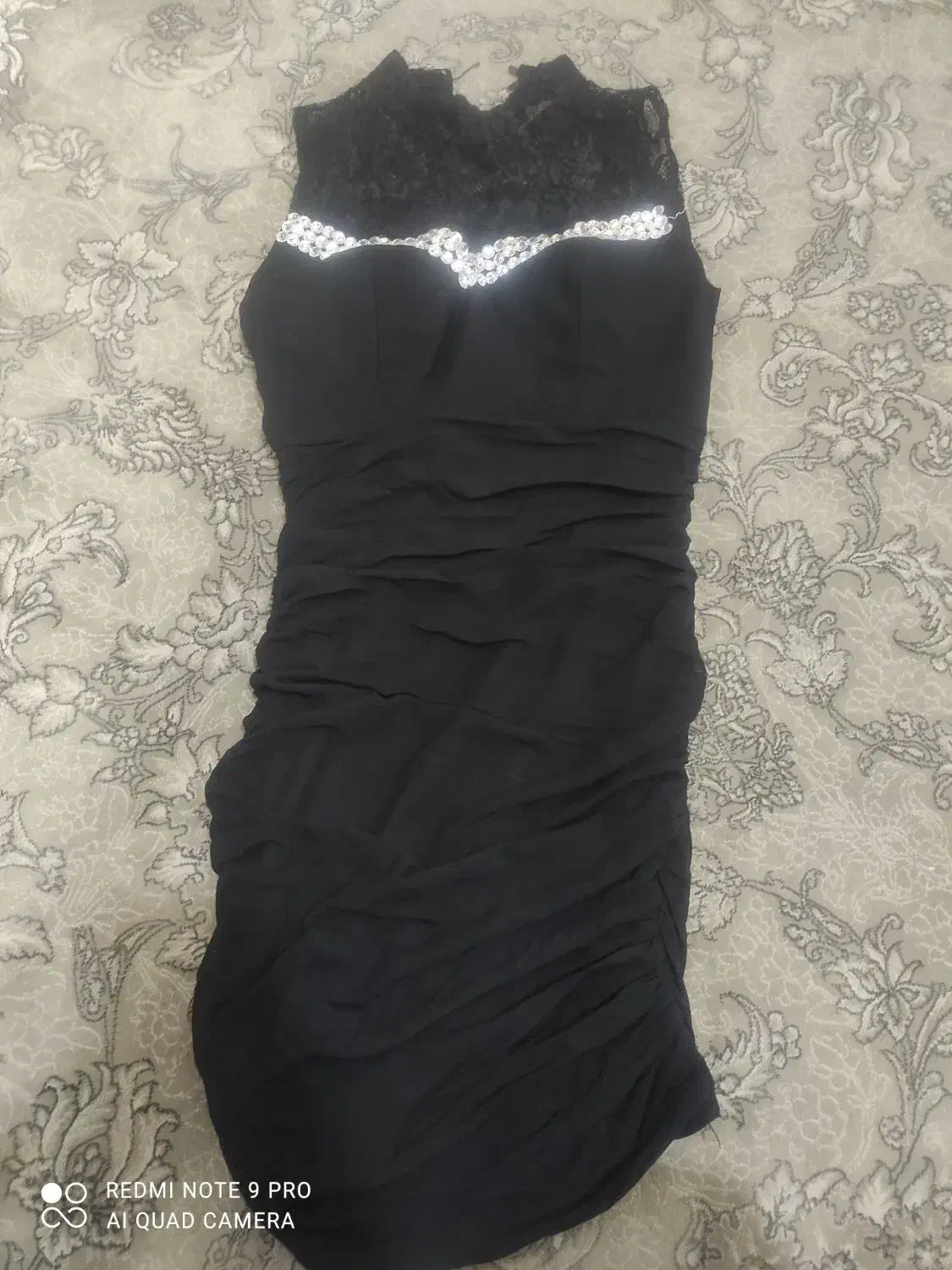 لباس|لباس|رودهن, |دیوار