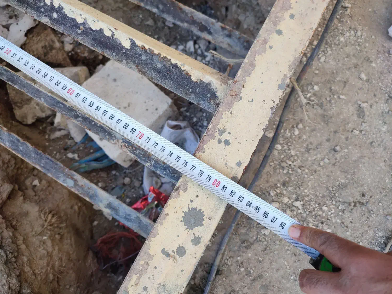 پله آهنی محکم|مصالح و تجهیزات ساختمان|فامنین, |دیوار