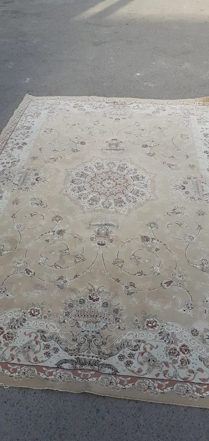 فرش ۶ متری کرم سالم  بدون پارگی|فرش|رباط‌کریم, الارد|دیوار
