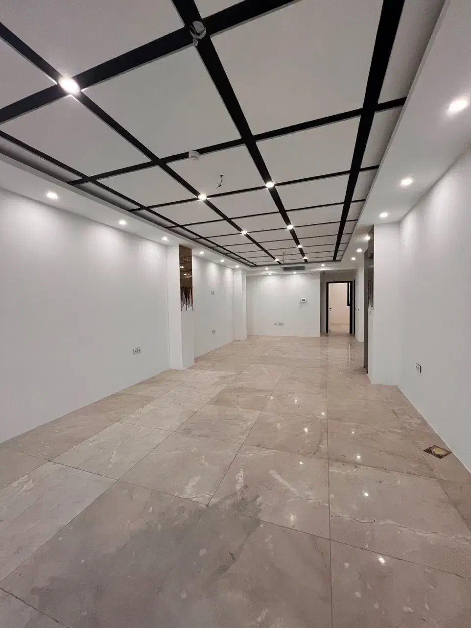 واحد اداری  ۱۰۰ متری مدرس|اجارهٔ دفتر کار، اتاق اداری، مطب|هشتگرد, مدرس|دیوار