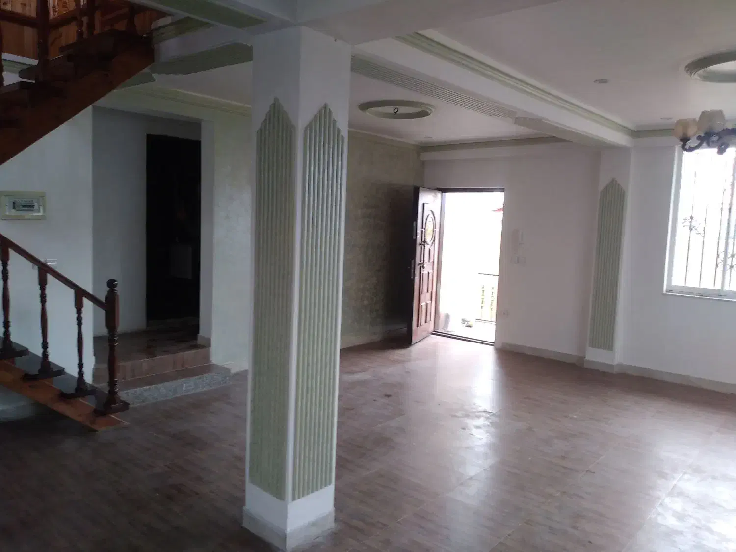 نقاشی وکاغذدیواری|خدمات پیشه و مهارت|شاندرمن, |دیوار