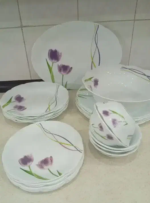 فروشی|ظروف سرو و پذیرایی|اصفهان, مهرآباد|دیوار