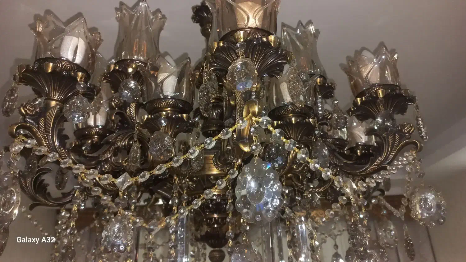 لوستر ۲۴ شعله|لوستر و چراغ آویز|فردیس, فرامرزیه|دیوار