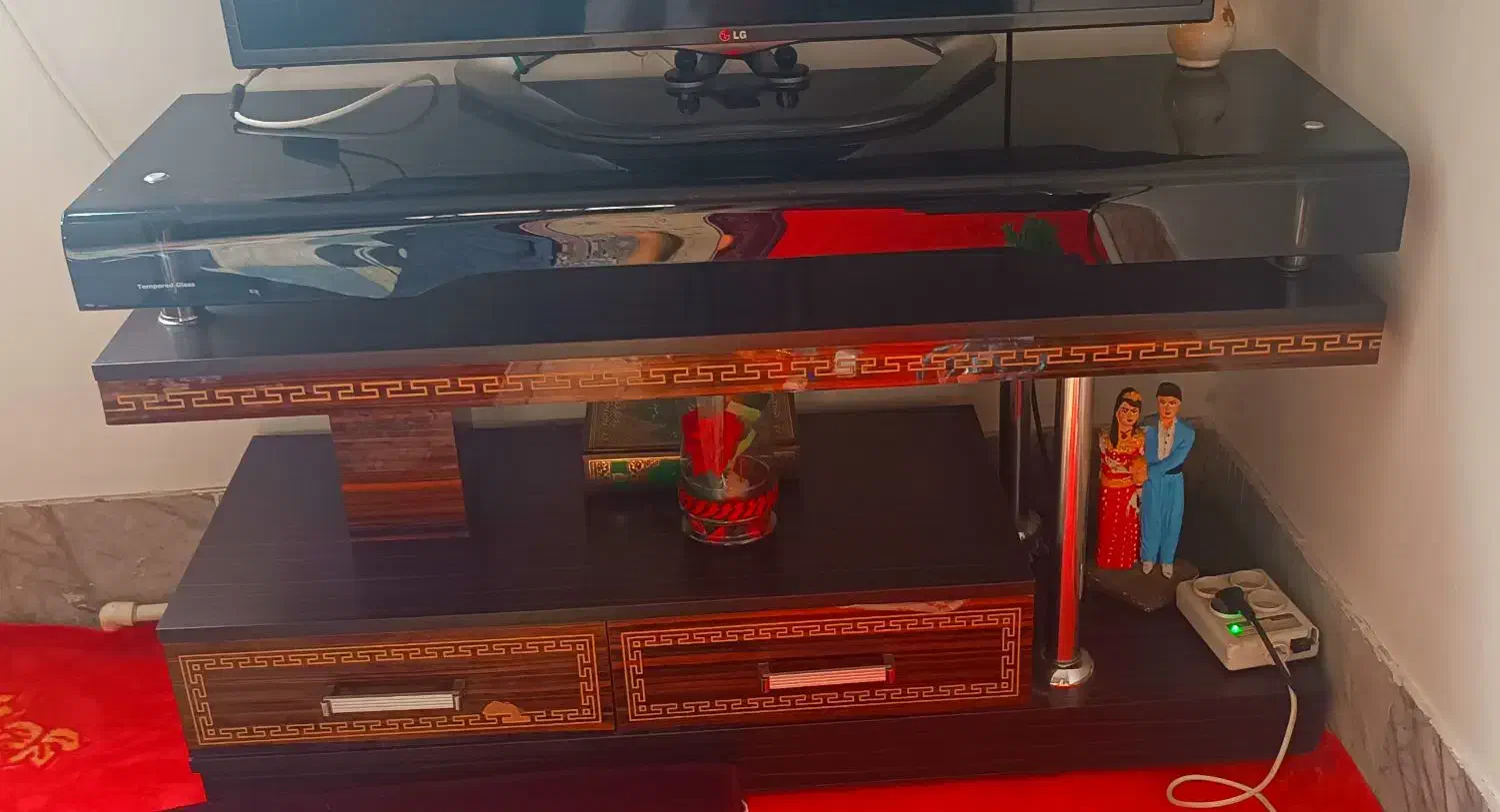 میز تلویزیون|میز تلویزیون|اشتهارد, |دیوار