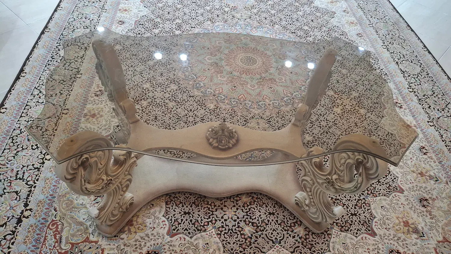 مبلمان سلطنتی|مبلمان خانگی و میز عسلی|چالوس, |دیوار