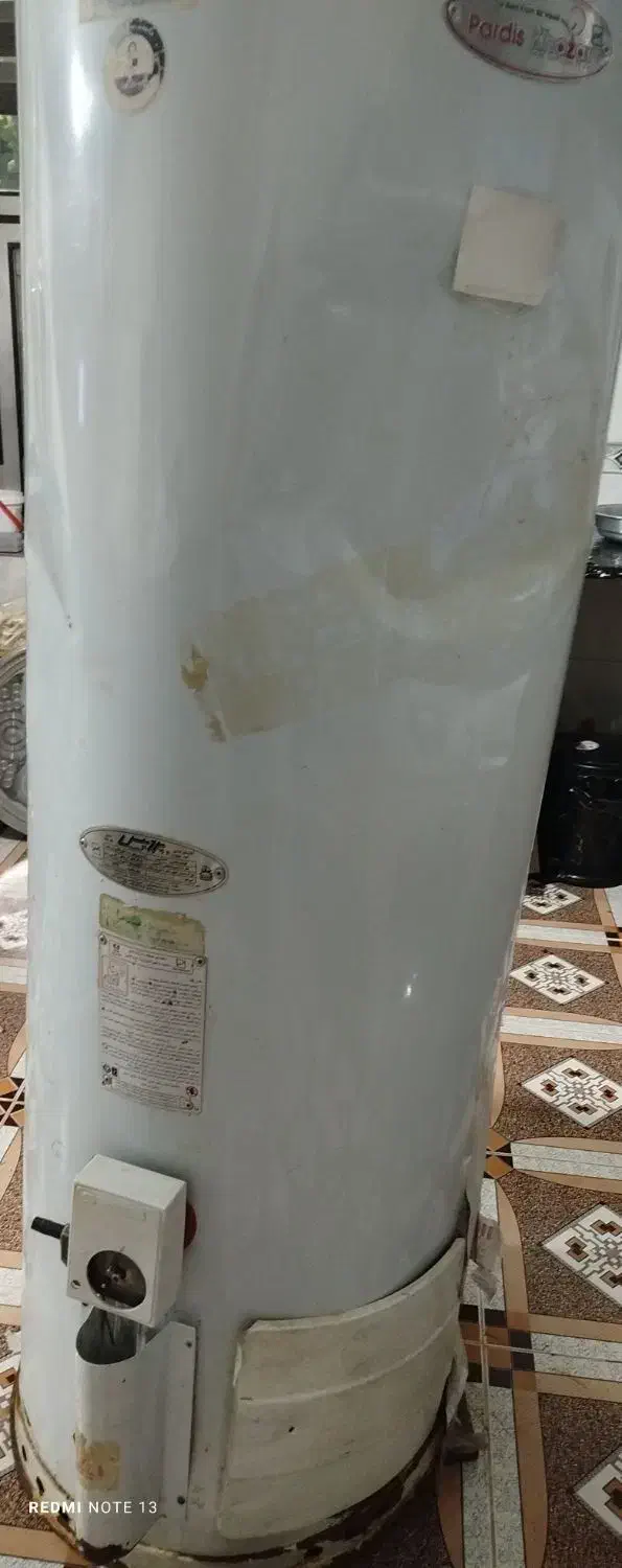 آب گرمکن 4میل کاملا سالمه پوسته ی روش یکم|آبگرمکن، پکیج، شوفاژ|تاکستان, |دیوار