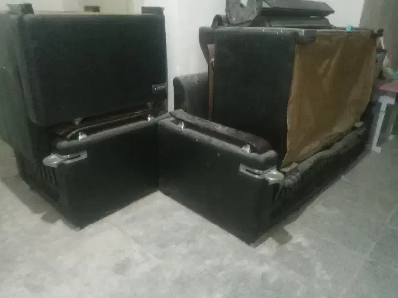 مبل راحتی|مبلمان خانگی و میز عسلی|گلبهار, شهر جدید گلبهار|دیوار