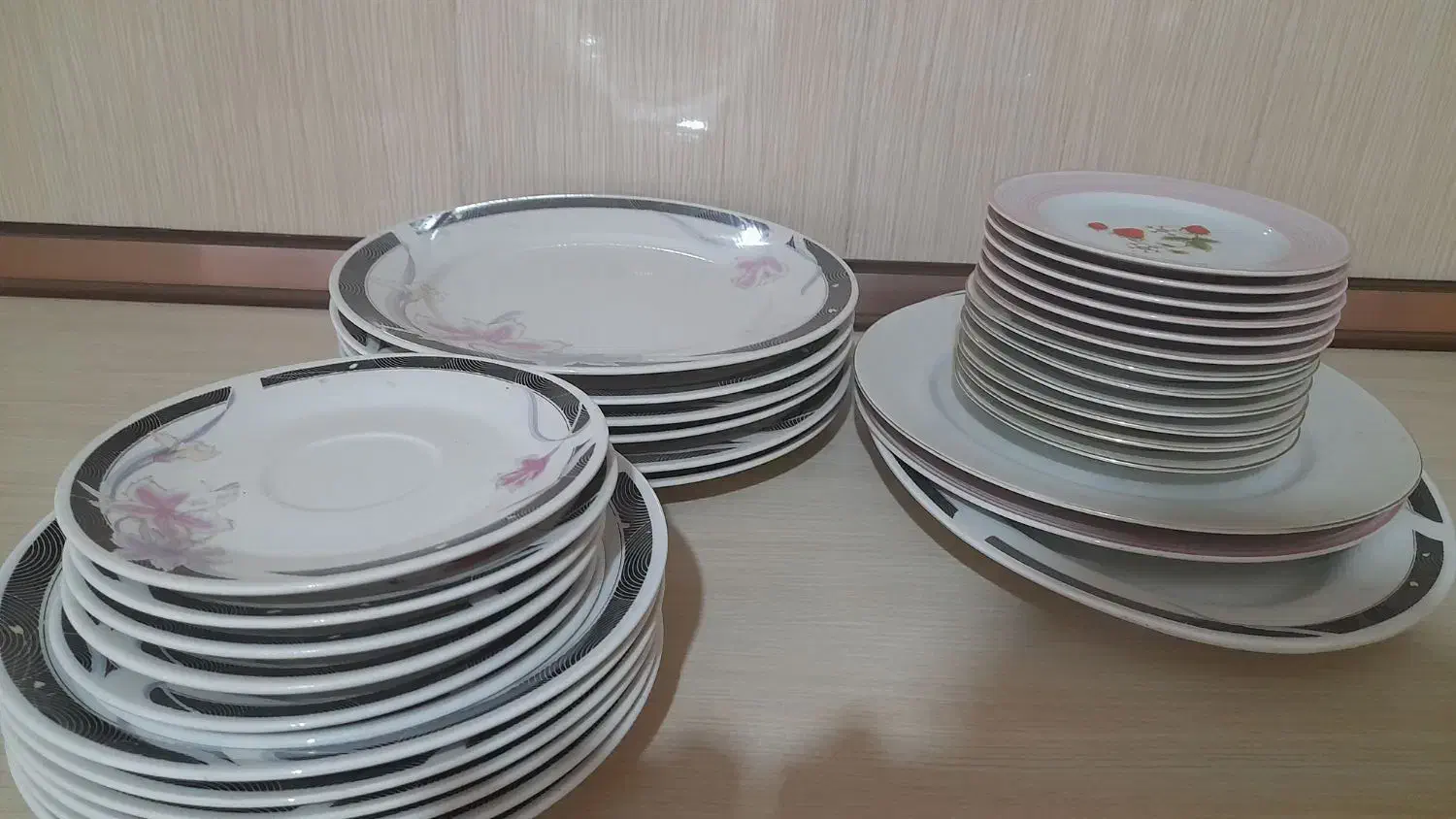 ظروف چینی نو شامل میوه خوری و غذاخوری|ظروف سرو و پذیرایی|نیشابور, فردوس شمالی|دیوار