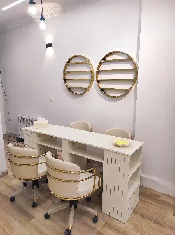 استخدام ناخن کار حرفه ایی درصدی فلکه اول تهرانپارس|استخدام درمانی، زیبایی، بهداشتی|تهران, تهرانپارس جنوبی|دیوار