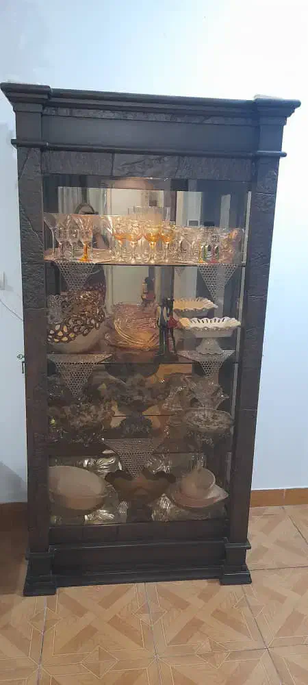 ویترین جنس بسیار محکم|بوفه، ویترین، کنسول|رشت, جانبازان|دیوار