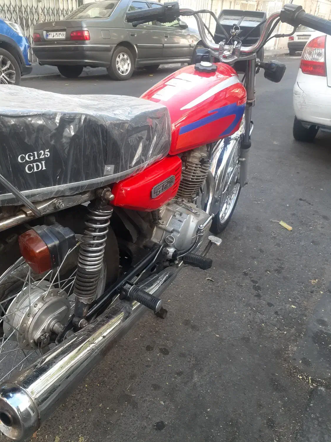 هندا ۱۲۵ مدل ۱۳۹۱|موتورسیکلت|تهران, تهرانپارس غربی|دیوار