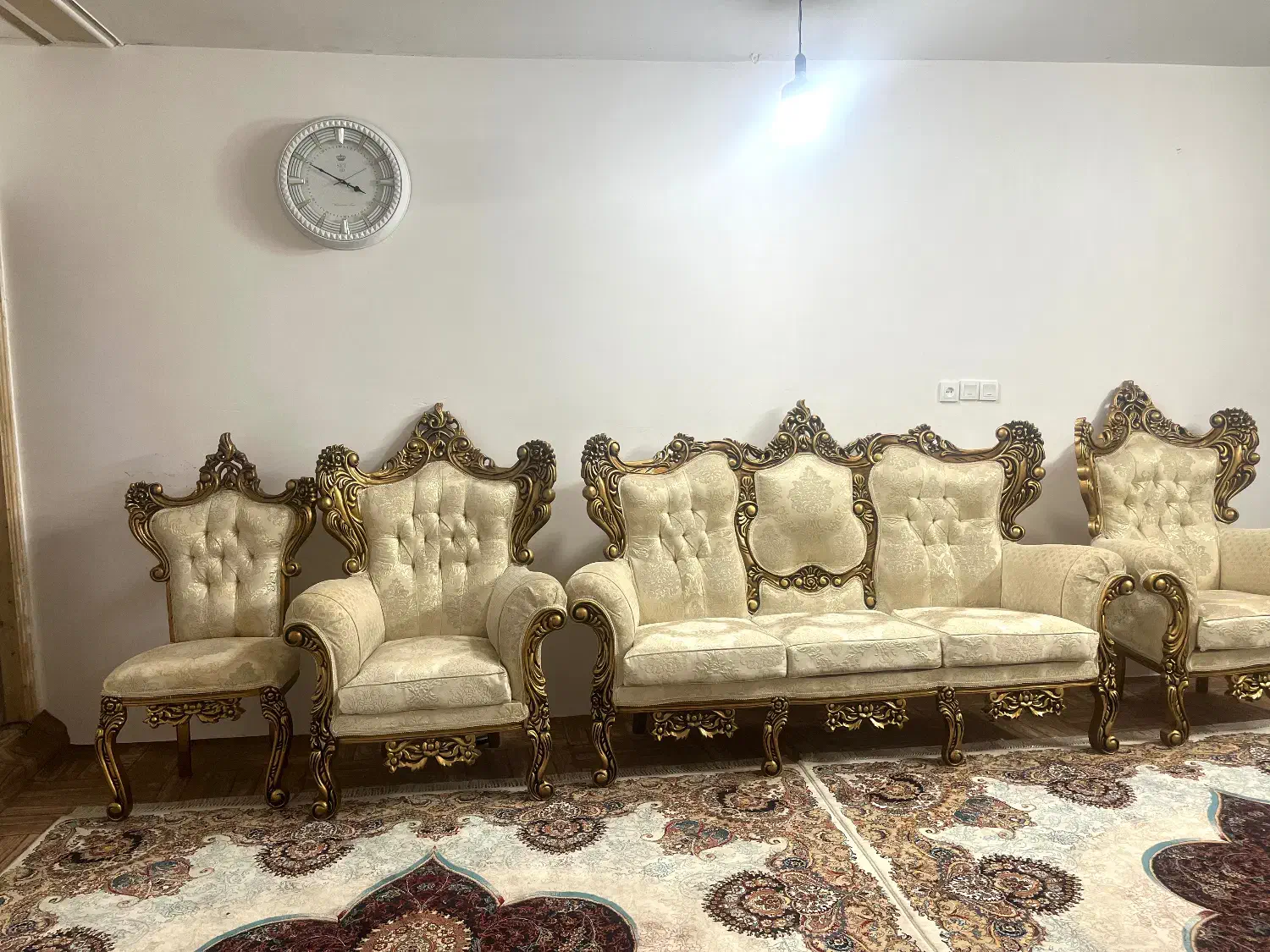 مبلمان سلطنتی|مبلمان خانگی و میز عسلی|گنبد کاووس, |دیوار