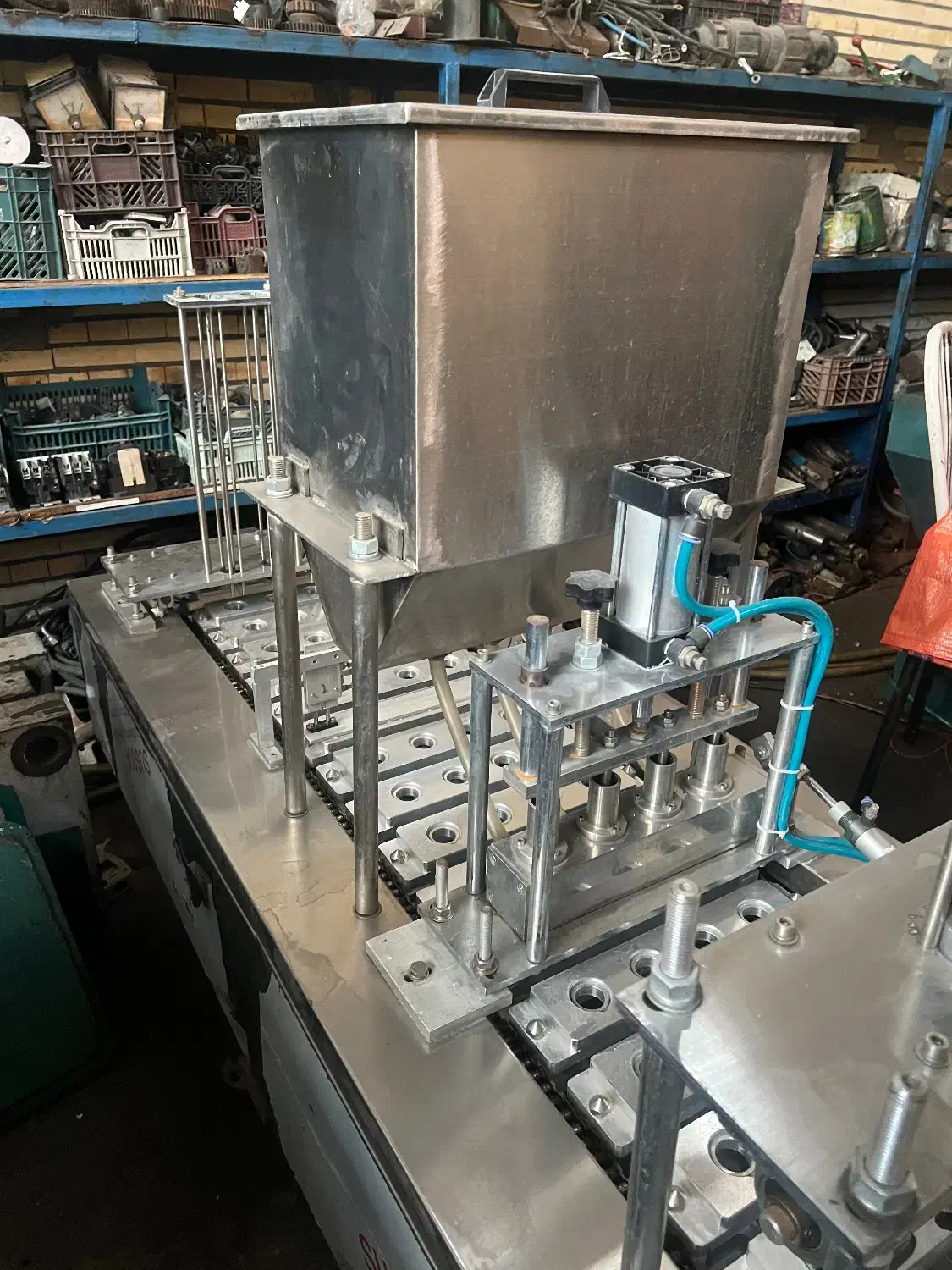 پرکن ژله و لیبل زن اب معدنی|ماشین‌آلات صنعتی|صوفیان, |دیوار