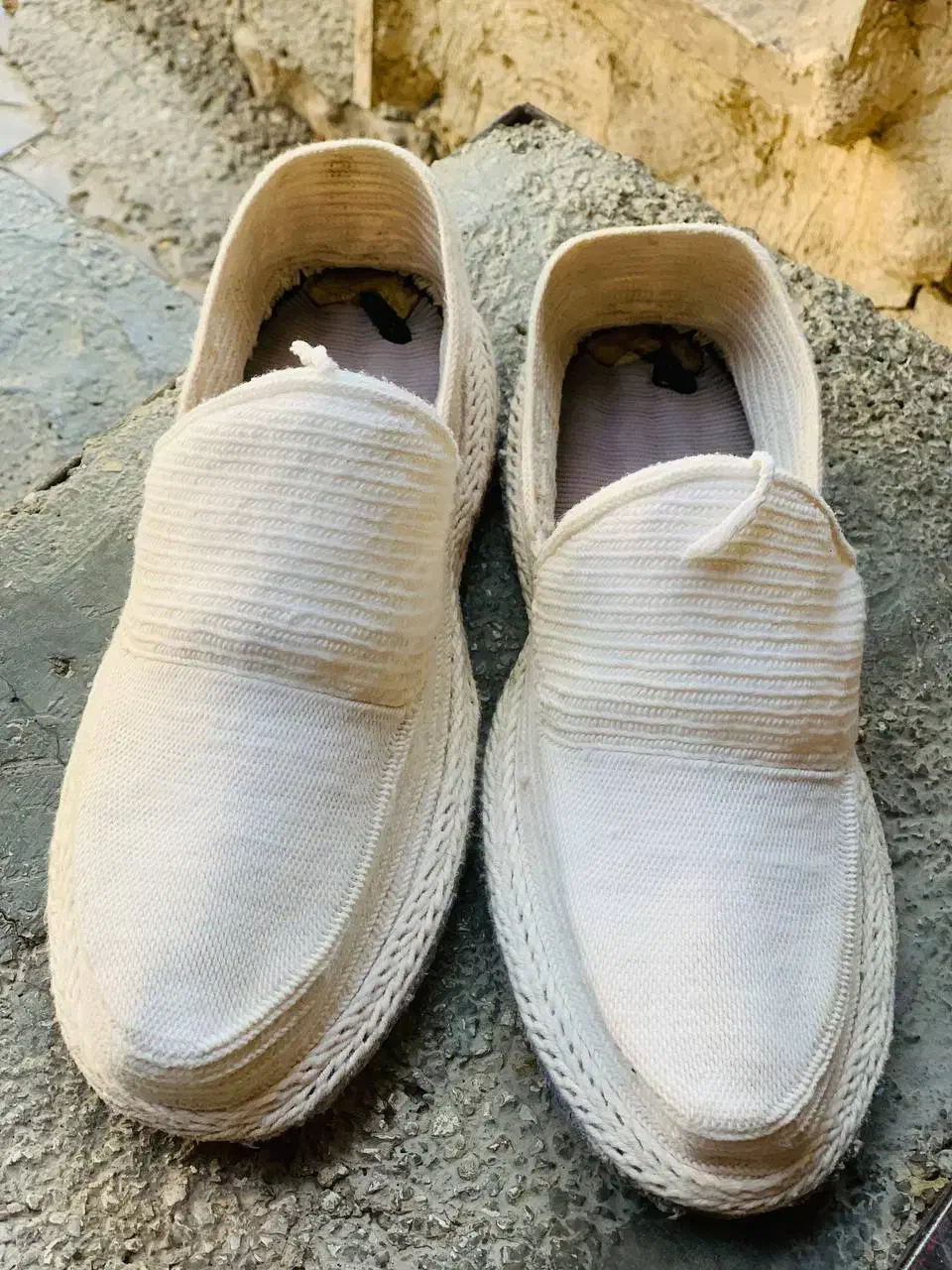 گیوه ، کلاش|کیف، کفش، کمربند|جوانرود, |دیوار