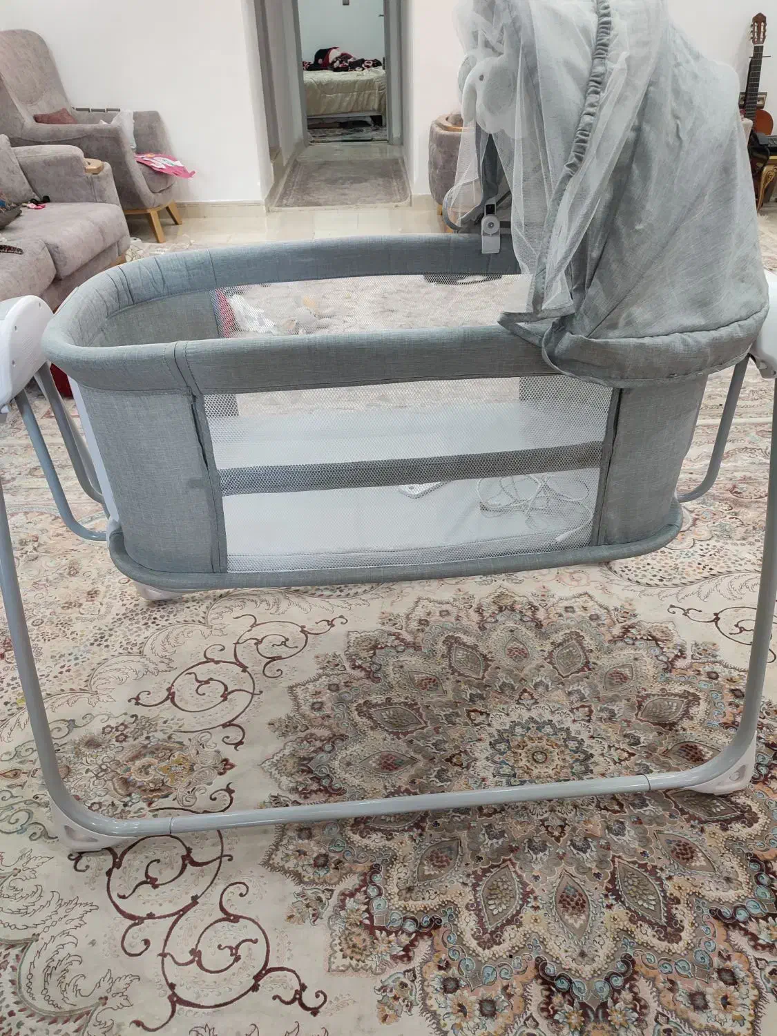 گهواره برقی موزیکال ماستلا و تخت کنار مادر|تخت و صندلی بچه|اندیشه, اندیشه فاز ۱|دیوار