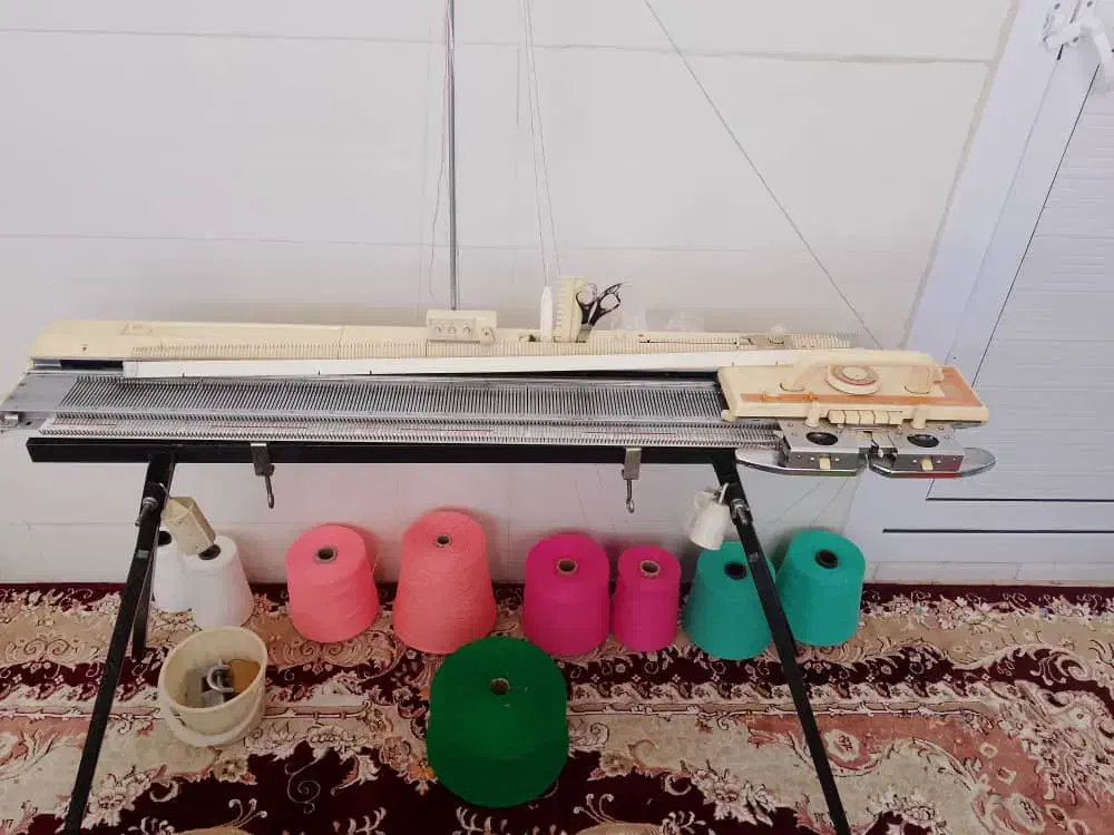 دستگاه بافتنی|چرخ خیاطی و ریسندگی|مریوان, |دیوار