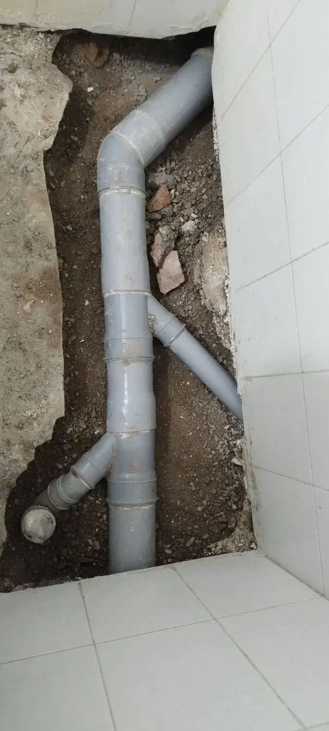 لوله کش اب،فاضلاب،نصب انواع شیرآلات|خدمات پیشه و مهارت|بیرجند, |دیوار