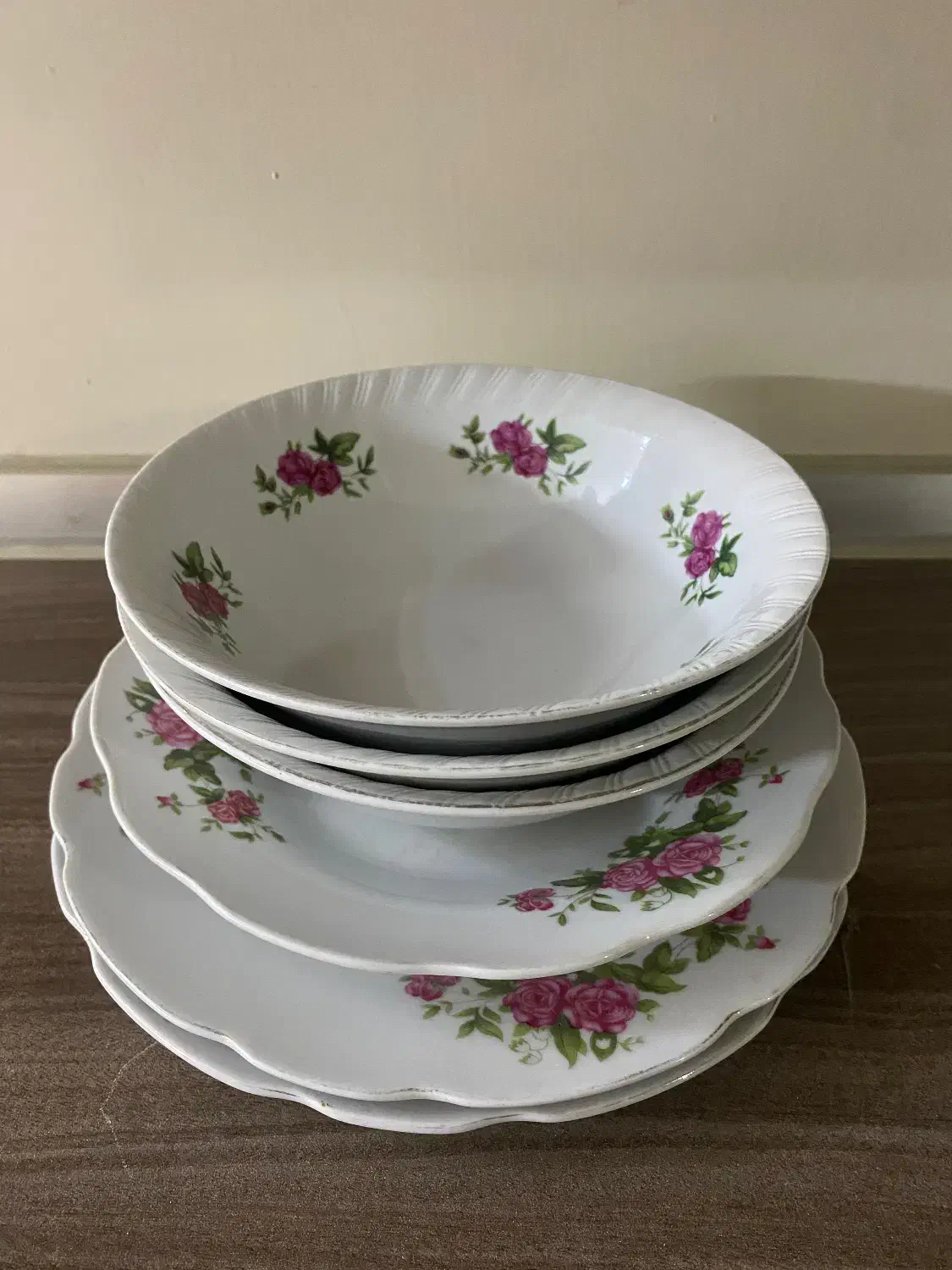 کاسه گلسرخی بشقاب گلسرخی|ظروف سرو و پذیرایی|تهران, جوادیه تهرانپارس|دیوار