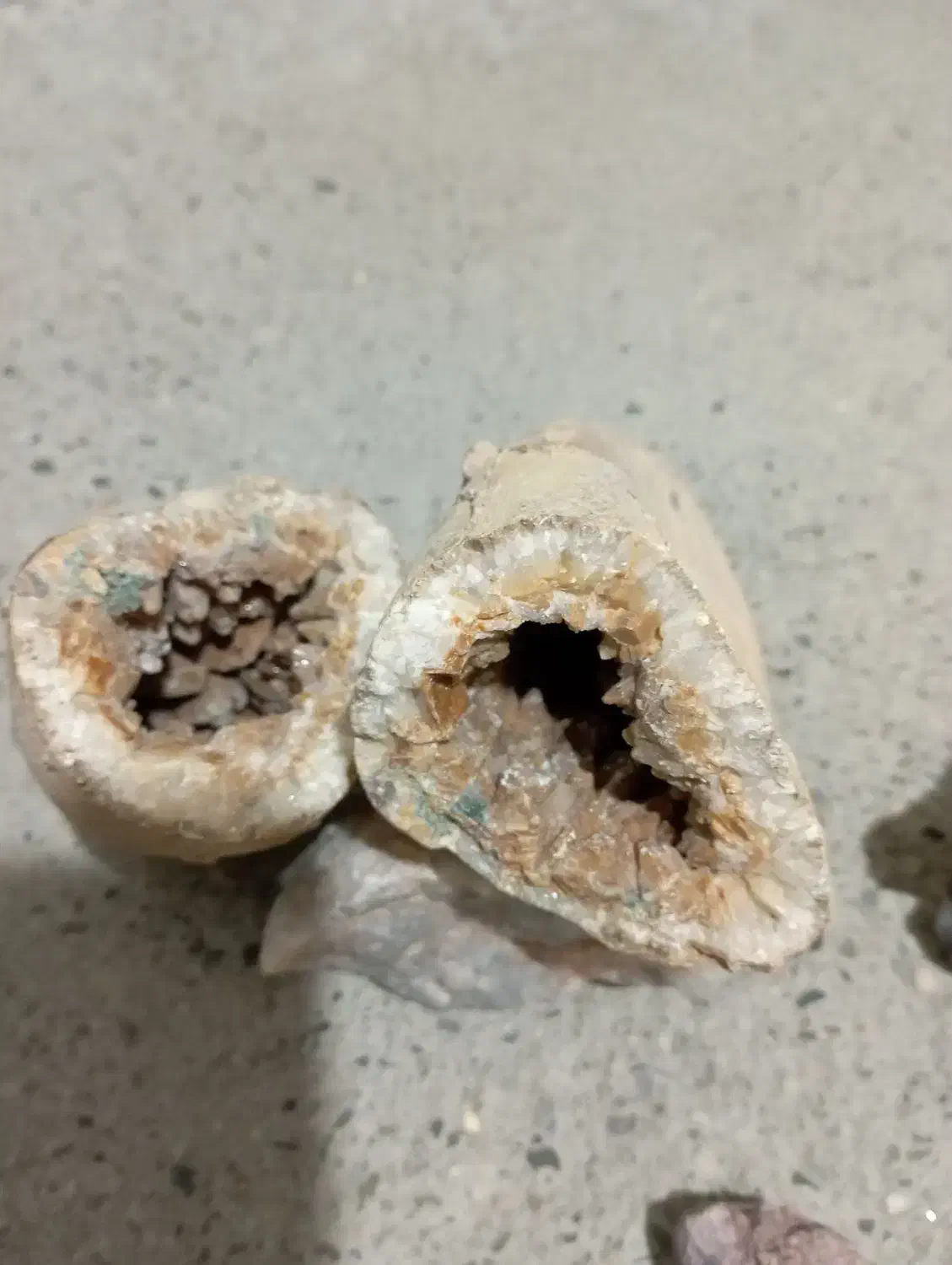 سنگ|کلکسیون اشیاء عتیقه|چناران, |دیوار