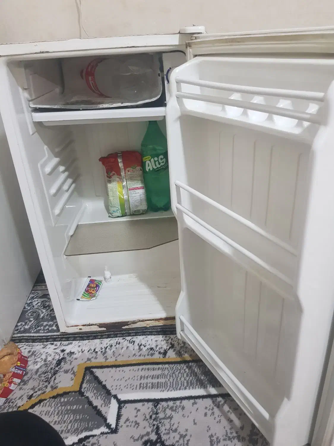 یخچال معاوضه فقط با تلویزیون السیدی یا ال ای دی۳۲|یخچال و فریزر|تهران, یافت آباد شمالی|دیوار