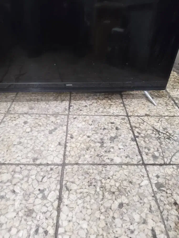 تلویزیون ال ای دی|تلویزیون و پروژکتور|رشت, سعدی (تختی)|دیوار