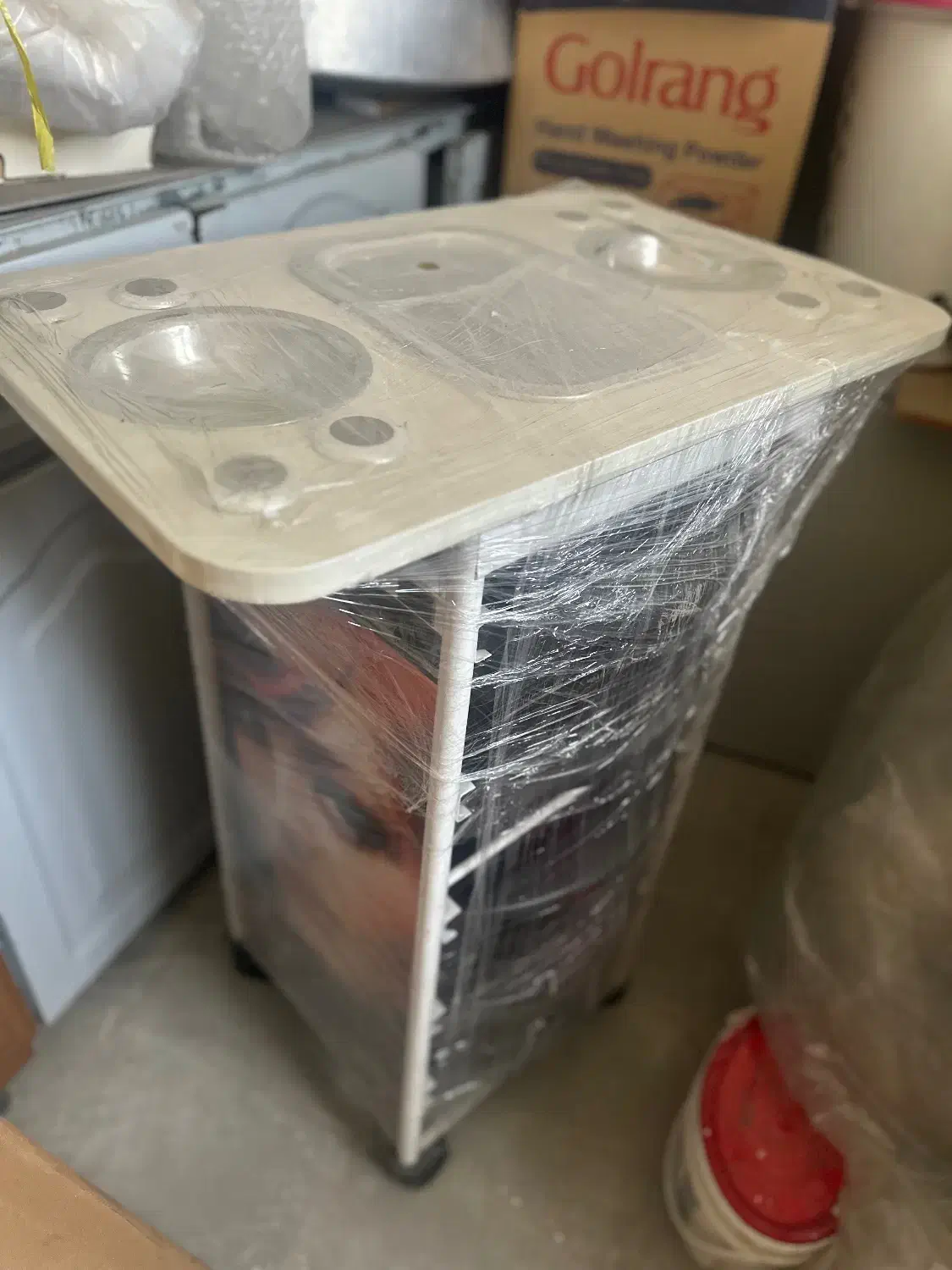 ترولی نو|آرایشگاه و سالن‌های زیبایی|دورود, |دیوار