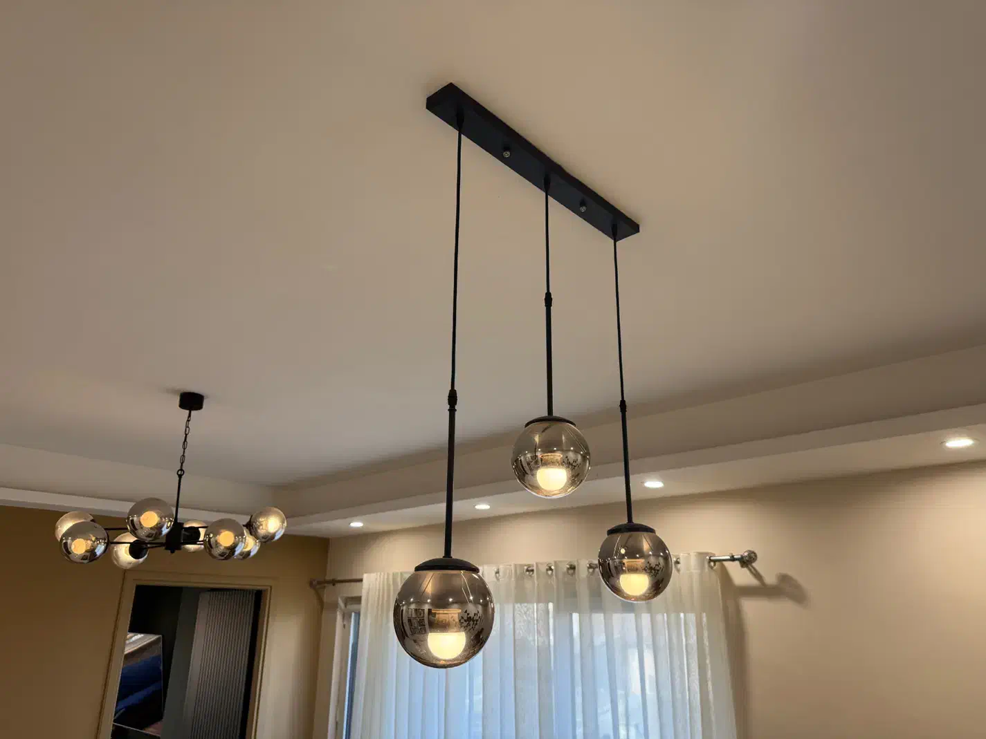 لوستر مولکولی|لوستر و چراغ آویز|گرگان, |دیوار