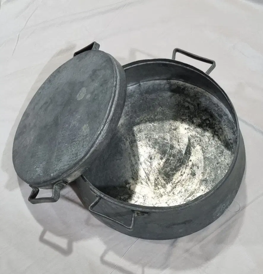 دیگ مس|ظروف پخت‌وپز|زابل, |دیوار