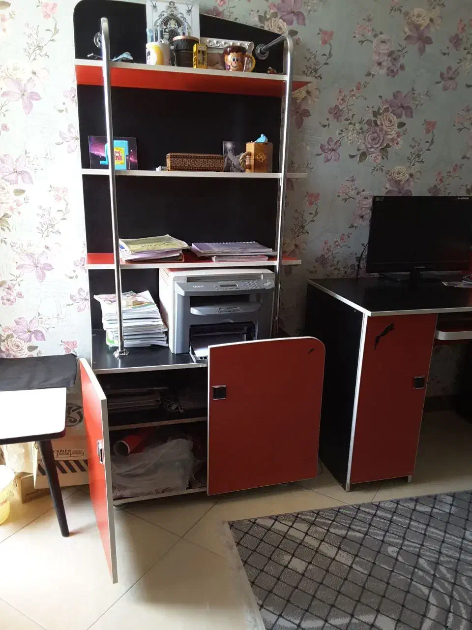 میز تحریر و کتابخانه|میز تحریر و کامپیوتر|فولادشهر, C1|دیوار