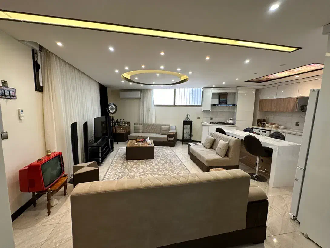 گلزار/شفق ۷۱متر نقلی۲خواب۲نبش۲برنورخوشنقشه شیک|فروش آپارتمان|اصفهان, شفق|دیوار